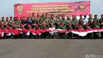 Kopassus Pecahkan Rekor Kibarkan Bendera Merah Putih Terbesar