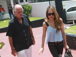 Cinta Laura yang Makin Hot