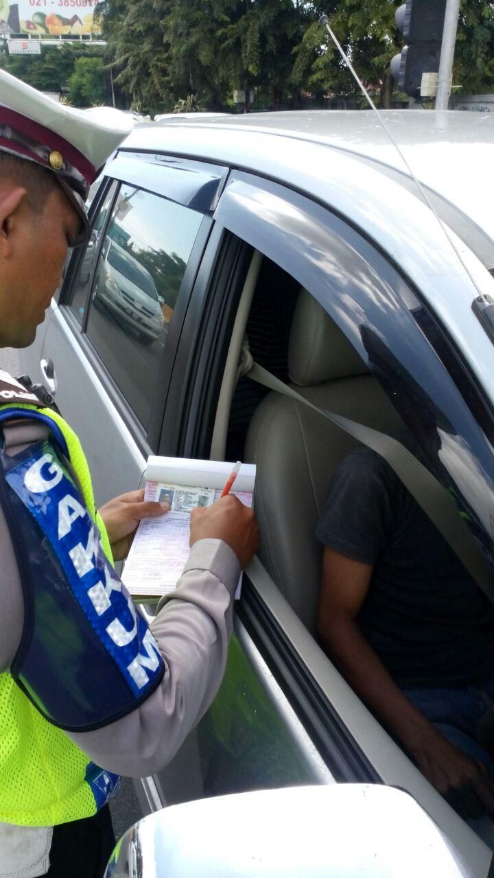 Terdeteksi Via Speed Gun 30 Mobil Yang Ngebut Di Tol Bandara Ditilang