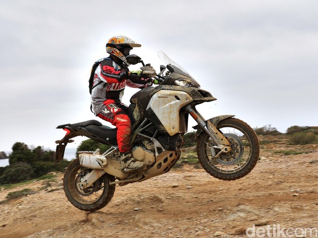 Motor Petualang Sejati, Ducati Multistrada 1200 Enduro