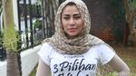 Dulu Seksinya Brutal, Kini Cinta Penelope Berhijab