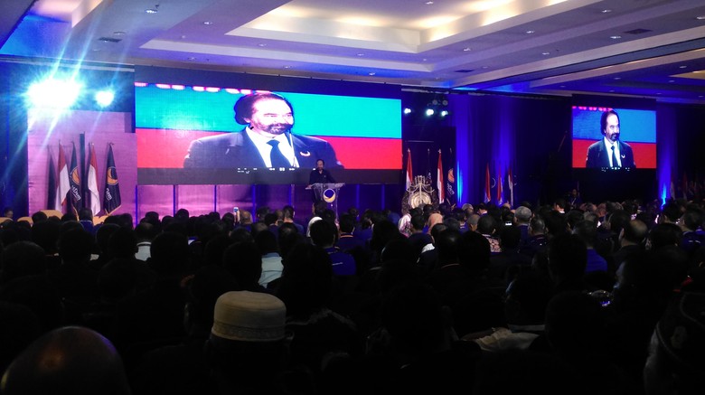 Surya Paloh Peringatkan Kadernya: Kalau Anggota DPR Macam-macam, Kita Tendang Surya Paloh Peringatkan Kadernya: Kalau Anggota DPR Macam-macam, Kita Tendang