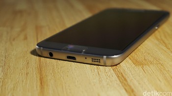 Layar 5,1 inch di Galaxy S7 punya resolusi QHD (2.560 x 1.440 pixel), dengan baterai 3.000 mAh. Foto: detikINET - Anggoro Suryo Jati
