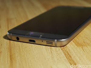 Samsung Hilangkan Tombol Fisik Galaxy S8?