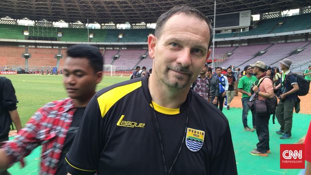 Dejan Antonic terakhir melatih Persib Bandung pada 2016.