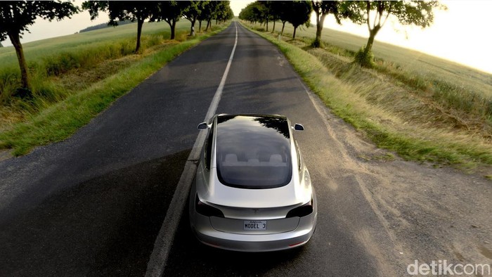 Mobil listrik termurah Tesla, Model 3