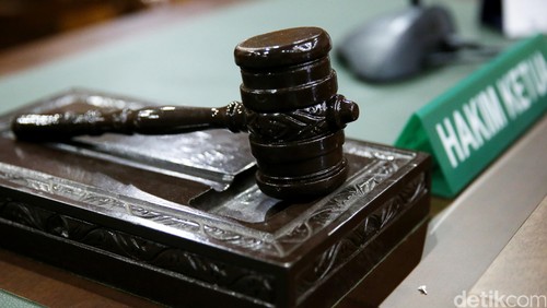 Ilustrasi Palu Hakim