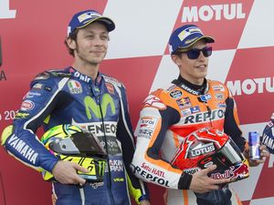 Mantan Rider MotoGP: FIM Korup, Rossi dan Marquez Juara Settingan