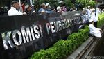 Aksi Demo Soal Ahok di Gedung KPK