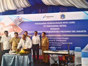 Cegah Kongkalikong, Mobil Dinas Pemprov DKI Isi Bensin Pakai Kartu RFID