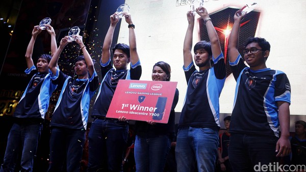 Kanaya e-Sports Juara Lenovo Gaming League
