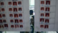 Ini disebabkan karena jumlah perangkat komputer yang lebih sedikit dibanding peserta ujian.