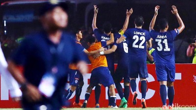 Arema Cronus Juara Piala Bhayangkara 2016