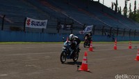 Suzuki Satria F150 mencatat waktu 10,106 detik pada jarak 201 meter.