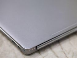 EliteBook Folio Penantang MacBook