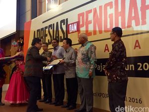 Arifin Panigoro, BI dan 22 Perusahaan Jadi Pembayar Pajak Terbesar 2015