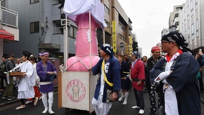 Potret Kanamara Matsuri, Festival Unik Perayaan Alat Kelamin di Jepang