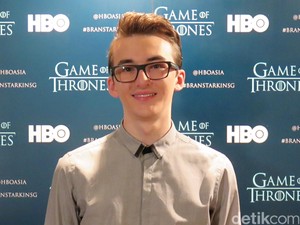 Isaac Hempstead Wright Tak Sengaja Terjun ke Dunia Akting