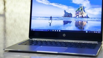 Prosesor yang ditawarkan seluruhnya adalah varian Core M yang berbasis Intel Skylake. Foto: theverge