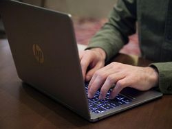 EliteBook Folio Penantang MacBook