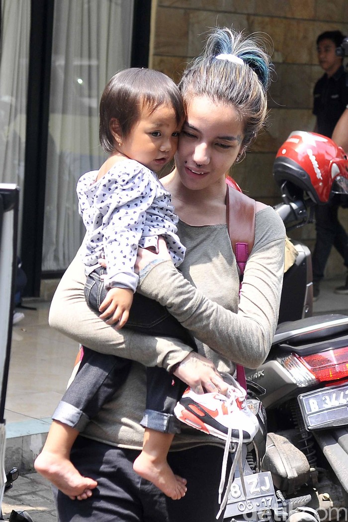 Jadi Korban KDRT, Sheila Marcia: Saya Sudah Maafkan, Tapi Masih Kecewa