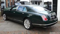 Mobil hanya dipakai sampai 5.000 mil. Mulsanne merupakan sedan termewah Bentley dengan mesin6.75-liter dengan tenaga melebihi 500 daya kuda. Foto: Auto Trader