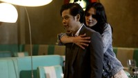 Berbeda dengan penampilannya sebelumnya, kini ia harus menghafal koreo bersama bintang video klipnya.