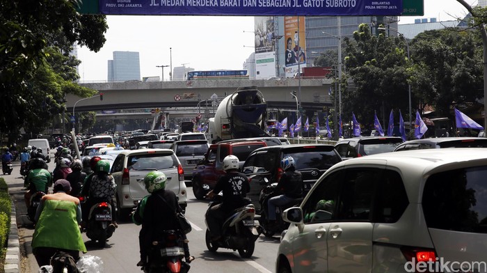 3 in 1 Dihapus, Polisi Maksimalkan Pengaturan Lalin di Titik Macet