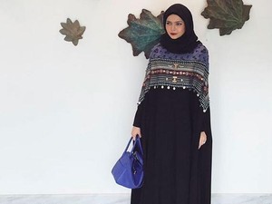 Vivi Zubedi, Akuntan yang Banting Setir Jadi Desainer Abaya