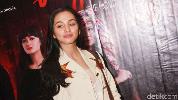 Si Manis Tya Arifin Si Manis Tya Arifin