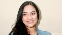 Keponakan Adi Bing Slamet itu tengah mengandung anak laki-laki.