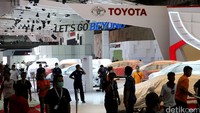 Peserta melakukan berbagai persiapan di JIExpo, Kemayoran, Jakarta Pusat, Rabu (6/4/2016).
