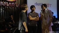 Thomas Ramdhan dan Gusti Hendy dari GIGI juga hadir.
