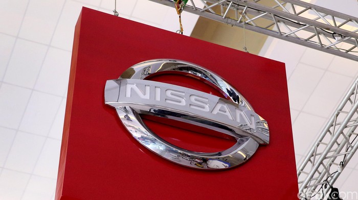 Logo Nissan