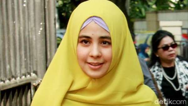 Risty Tagor Datangi KPAI Risty Tagor Datangi KPAI
