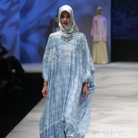 Ria Miranda Takana Indonesia Fashion Week 2016 at Jakarta Convention Center. Senayan. Jakarta. [Foto: Mohammad Abduh/Wolipop]