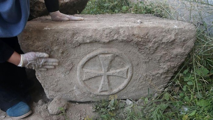 Puing Gereja Kuno Ditemukan di Lokasi Proyek Konstruksi Gaza