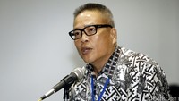 Kompolnas berkedudukan di bawah dan bertanggung jawab langsung kepada presiden.