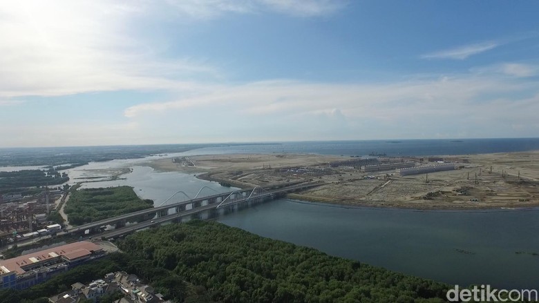 Melihat Dari Udara Salah Satu Pulau Proyek Reklamasi Di Jakut