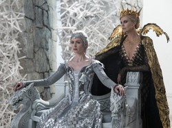 Sinopsis The Huntsman: Winters War, Film Emily Blunt di Bioskop Trans TV