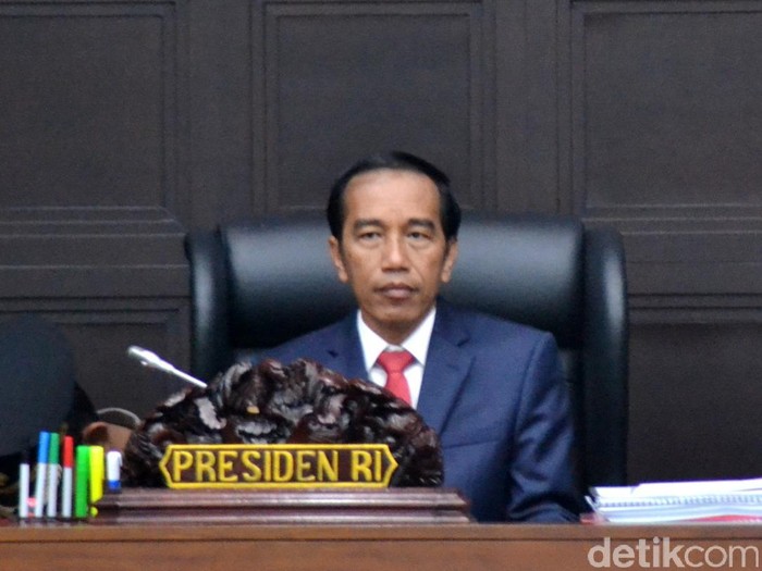 Jokowi: Kemenaker, Kemendikbud, Kemristek, dan Kemenperin Harus Kerja Sama