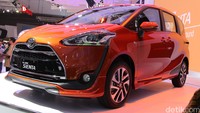Sienta sempat mencicipi manisnya pasar otomotif Indonesia di tahun pertamanya. Foto: Rangga Rahadiansyah