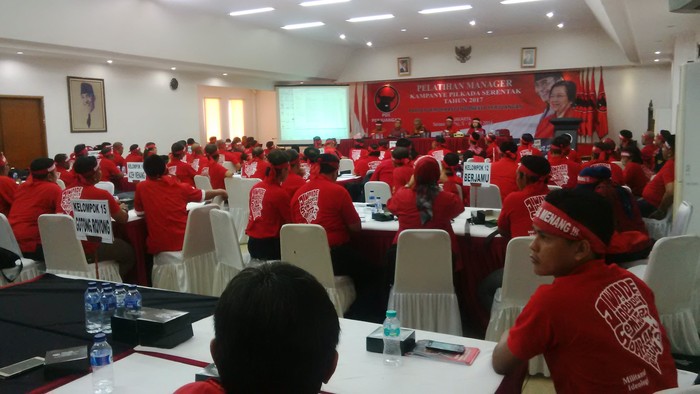 Risma Tak Jadi Pengajar Pelatihan Kampanye Pilkada, PDIP Cari Perspektif Lain