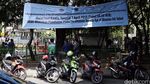 Perlintasan Kereta Api Tebet Ditutup