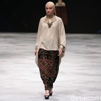 Sentuhan Ethnic NTT by Ida Royani for Badan Ekonomi Kreatif. Indonesia Fashion Week 2016 at Jakarta Convention Center. Senayan. Jakarta. [Foto: Mohammad Abduh/Wolipop]