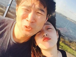 Begini Awal Kisah Pacaran Choiza dan Sulli eks f(x)