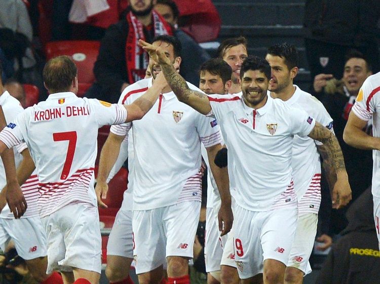 Sevilla Tundukan Bilbao 2-1