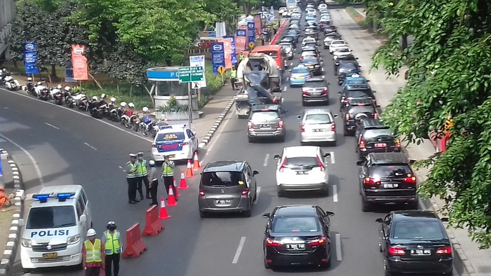Ada Groundbreaking Proyek Lingkar Semanggi, Jl Sudirman Makin Macet