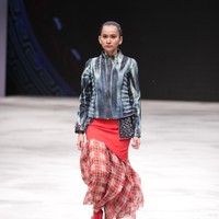 Dare Different by Shelvia Hakim for Badan Ekonomi Kreatif. Indonesia Fashion Week 2016 at Jakarta Convention Center. Senayan. Jakarta. [Foto: Mohammad Abduh/Wolipop]