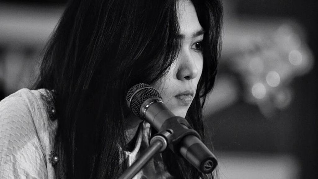 Isyana Sarasvati Hampir Depresi Kehilangan Oma